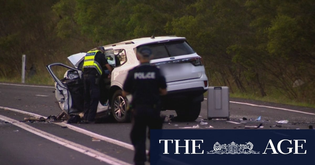 Two killed in crash near Brisbane