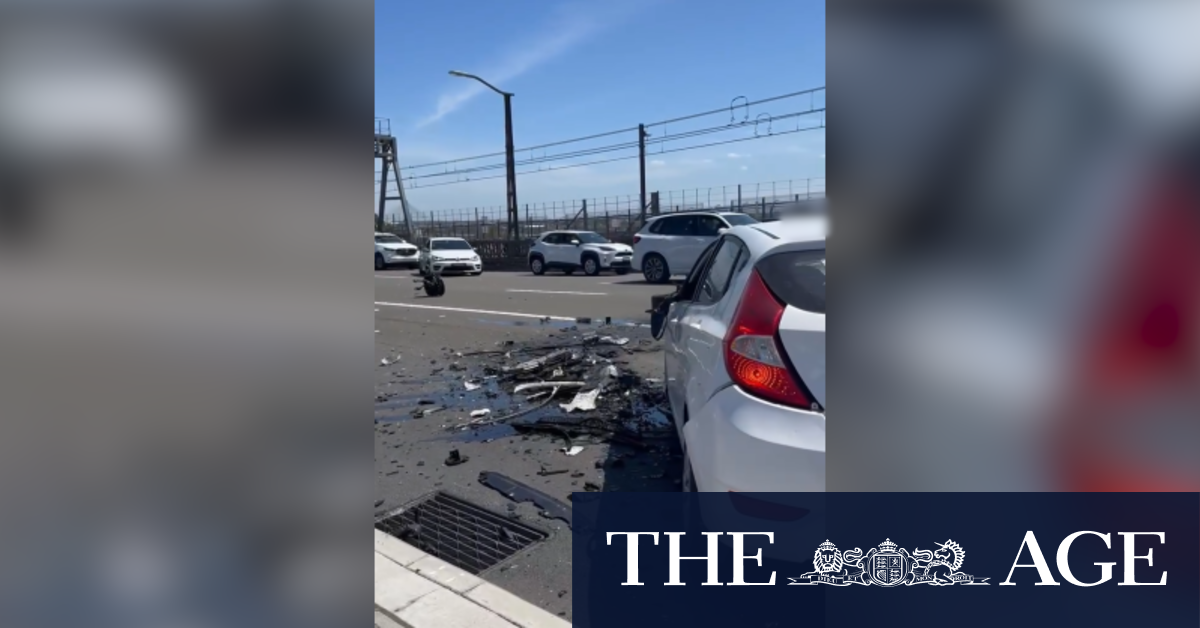 Two men have died after a multi-vehicle crash on the Sydney Harbour Bridge