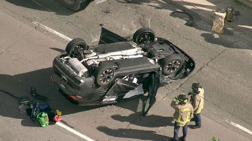 Two people seriously injured in apparent 'road rage' collision in Toronto: police