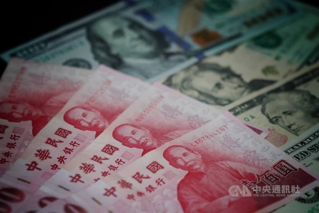 U.S. dollar up sharply in Taipei trading