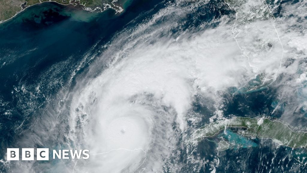 When will Hurricane Milton hit Florida?