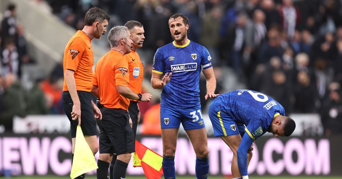 Wimbledon rage over 'dodgy' Newcastle penalty after Carabao Cup defeat