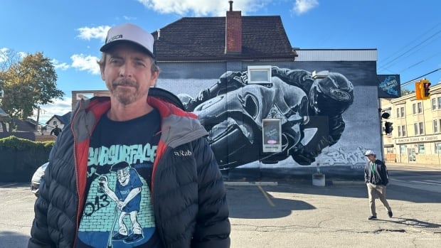 'I just want to get my money': Hamilton artist says he's owed tens of thousands for work under city program