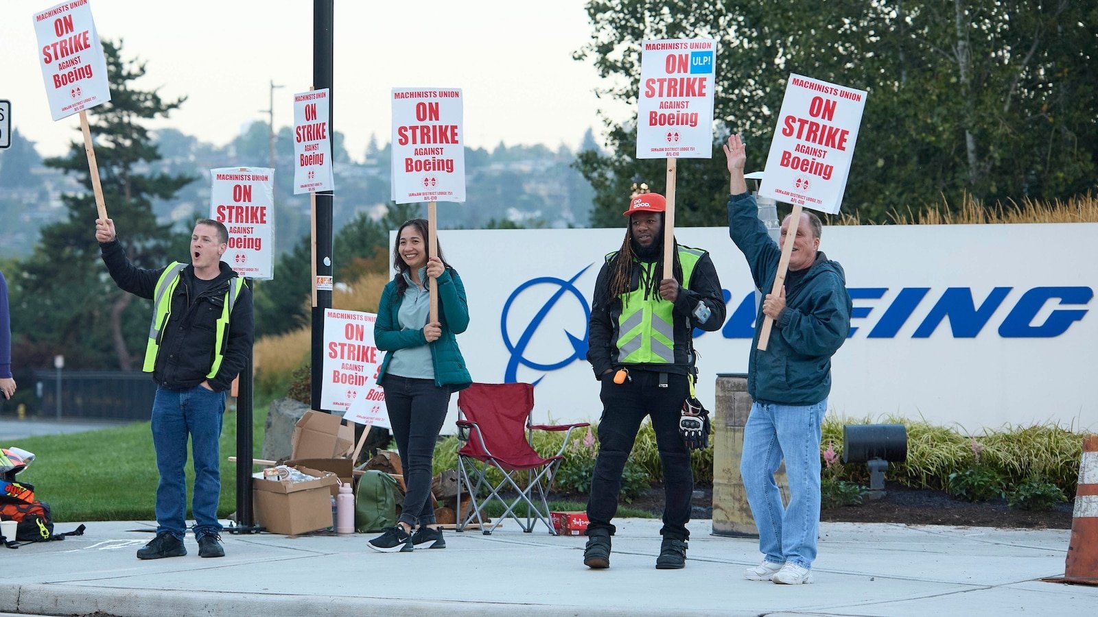 Strike to continue after Boeing workers reject new contract