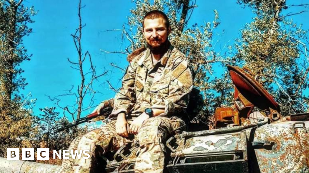 Body of ex-soldier who fought in Ukraine brought home