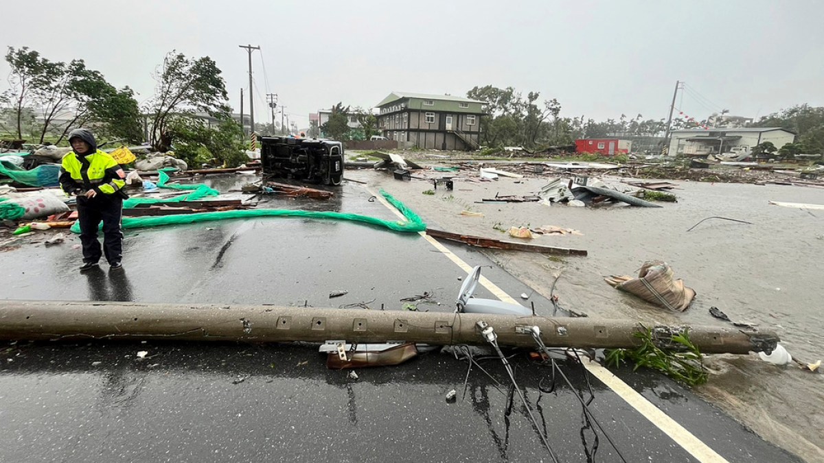 Taiwan shuts down, braces for arrival of Super Typhoon Kong-rey