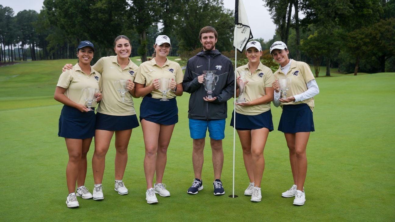 No coach? No problem: How an emergency fill-in coach led a women's golf team to a title