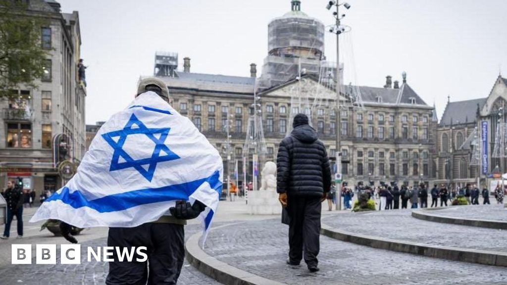 'They shouted Jewish, IDF': Israeli football fan describes being attacked in Amsterdam