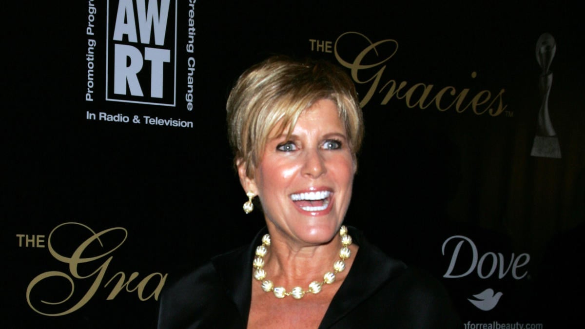 Suze Orman Says You Need To Do This With Your Money Before the New Year