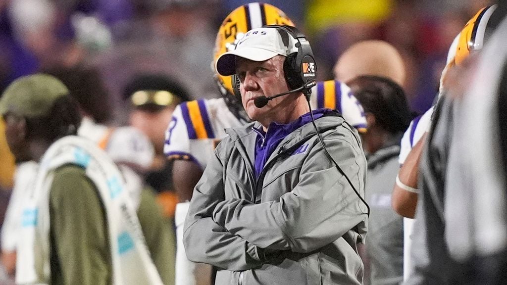 Kelly on loss: Didn't live up to LSU's standards