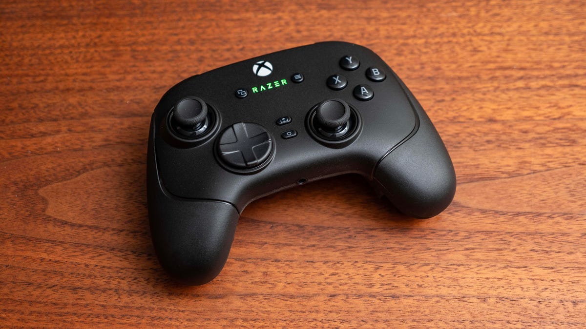 Razer Wolverine V3 Pro Xbox Wireless Controller Review: Just About Perfect