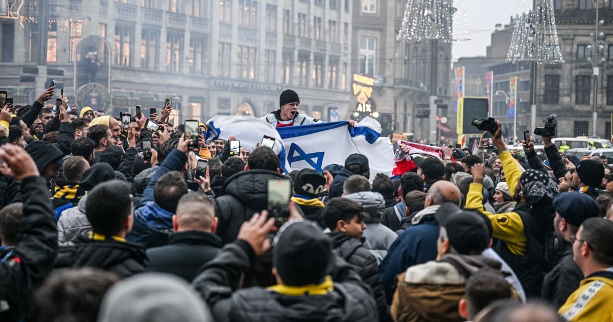 How violence surrounding a soccer match between Israeli and Dutch teams unfolded