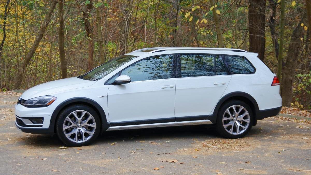 At $29,800, Is This 2019 VW Golf Alltrack An Alright Bargain?