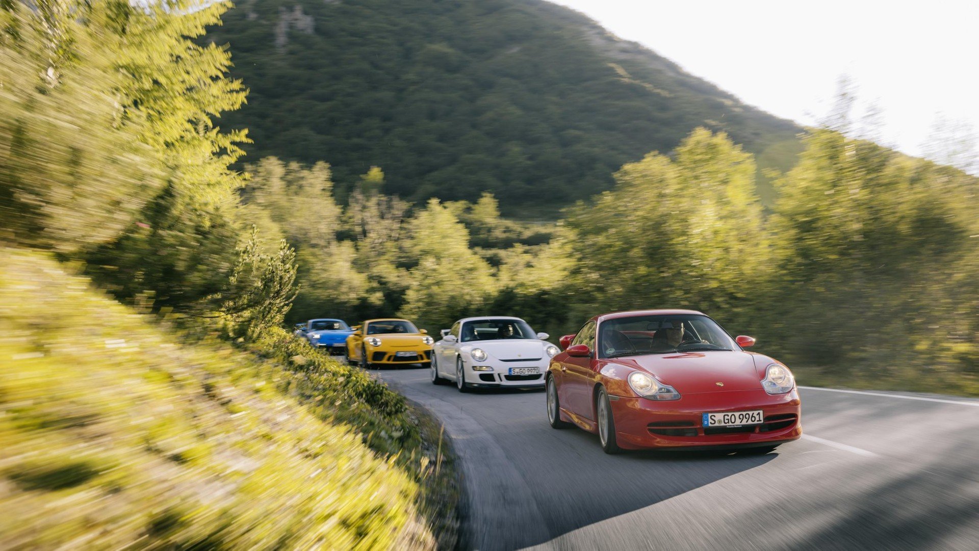 Porsche 911 GT3: ripercorriamo i suoi 25 anni di storia