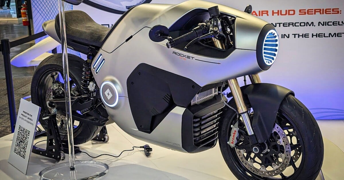 Electric EyeLight concept motorbike brings science fiction to life