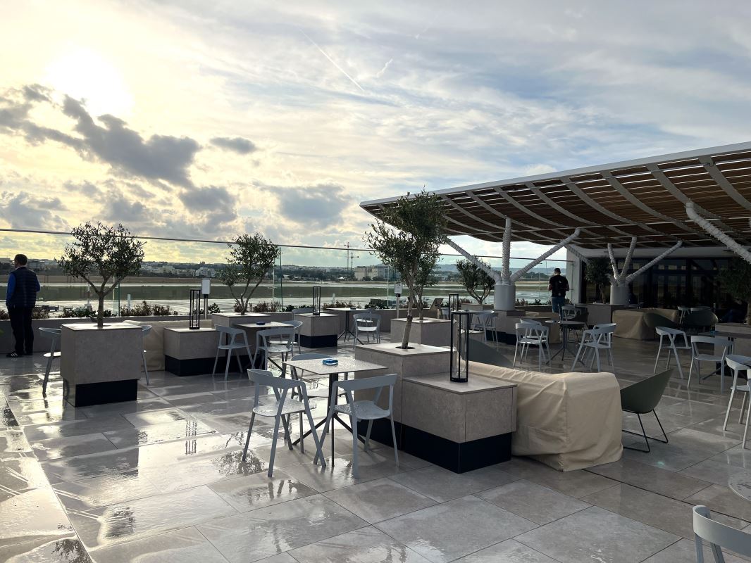 Review: The La Valette Club Lounge in Malta