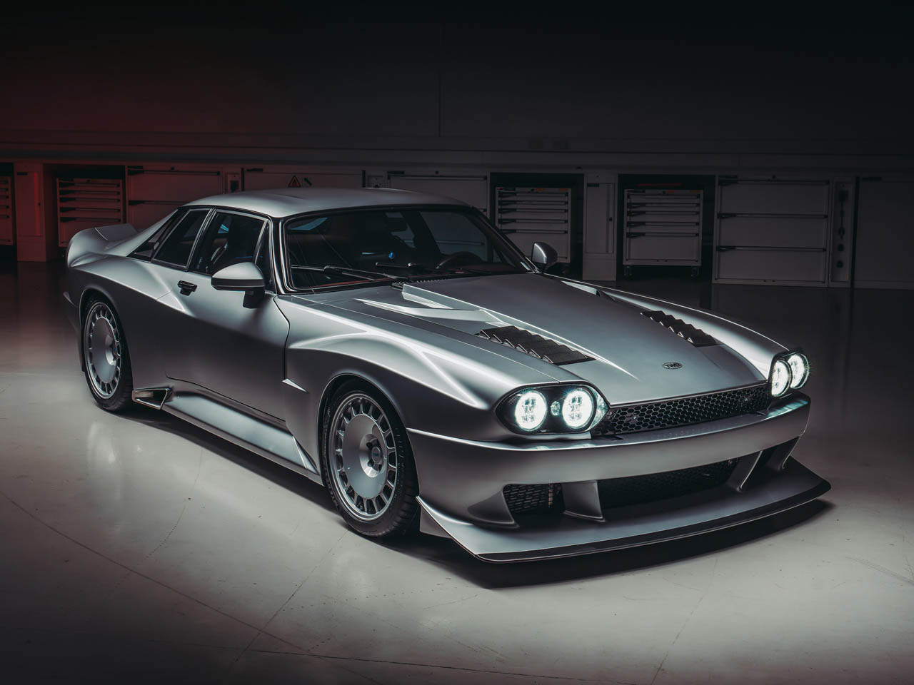 TWR Supercat inspired by Jaguar XJS is a muscle car + Super GT hybrid powered by supercharged V12 engine