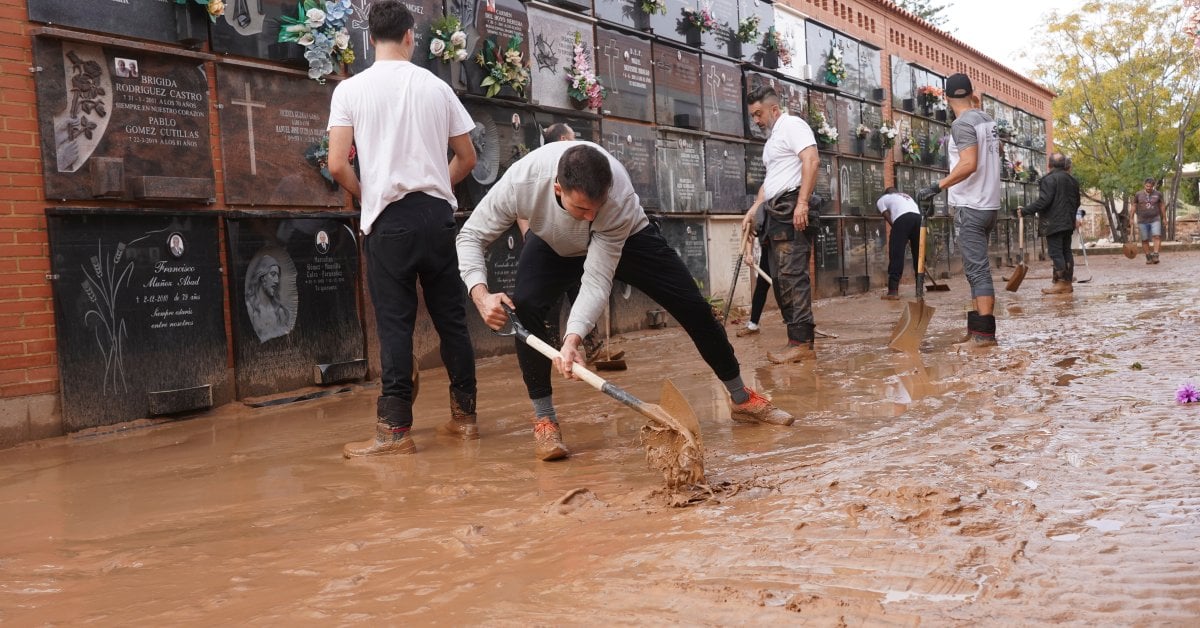 Death Toll From Spanish Floods Rises to 205 as Residents Appeal for Aid