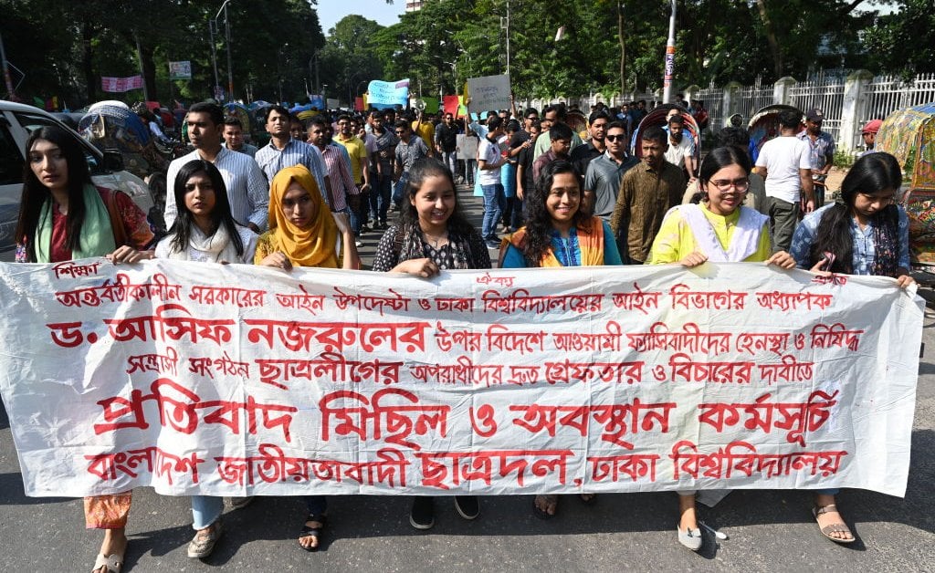 Political Rivals and Police in Bangladesh Block Party of Ousted Leader From Holding Rally