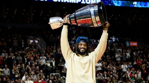 Argos celebrate Grey Cup title with energetic fan rally at Toronto's Maple Leaf Square