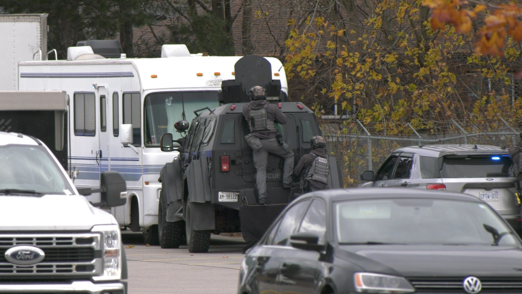 Armed and barricaded person in Barrie's north end, immediate area evacuated