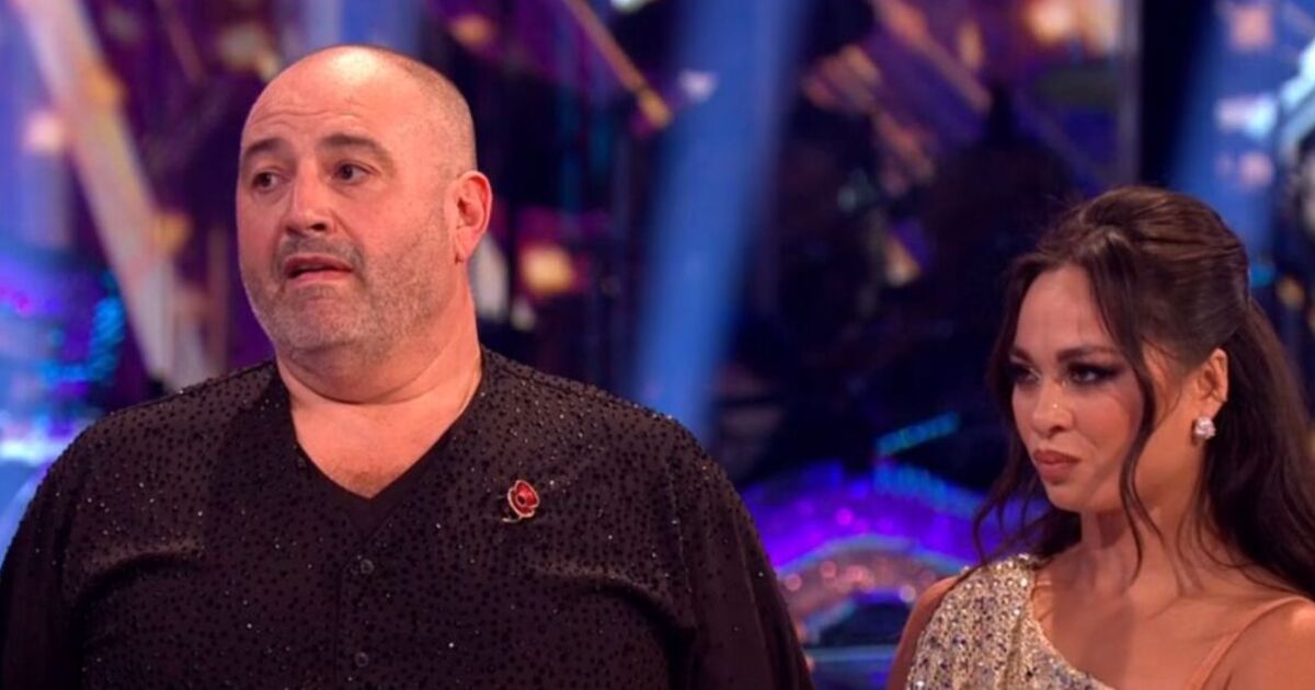 BBC Strictly fans convinced couple 'aren't speaking' after 'awkward' performance