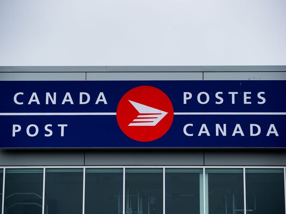 Canada Post to launch chequing and savings account with Koho