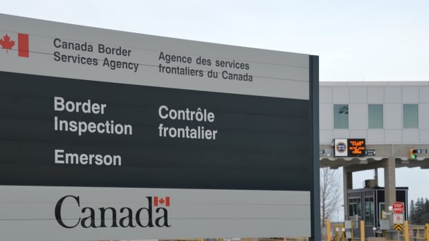 Canada-U.S. border hours to change at 35 ports of entry in new year