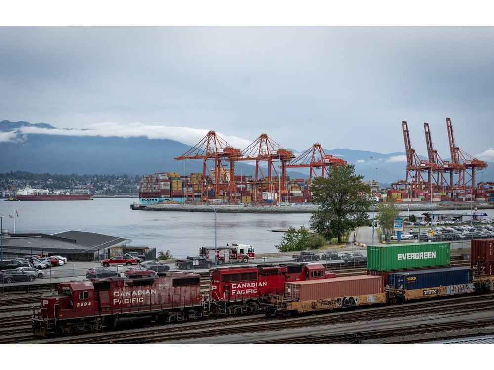 Canada West Coast Ports Lock Out Workers, Freezing Trade