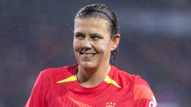 Canadian soccer great Christine Sinclair's pro career ends as Portland Thorns eliminated from NWSL playoffs