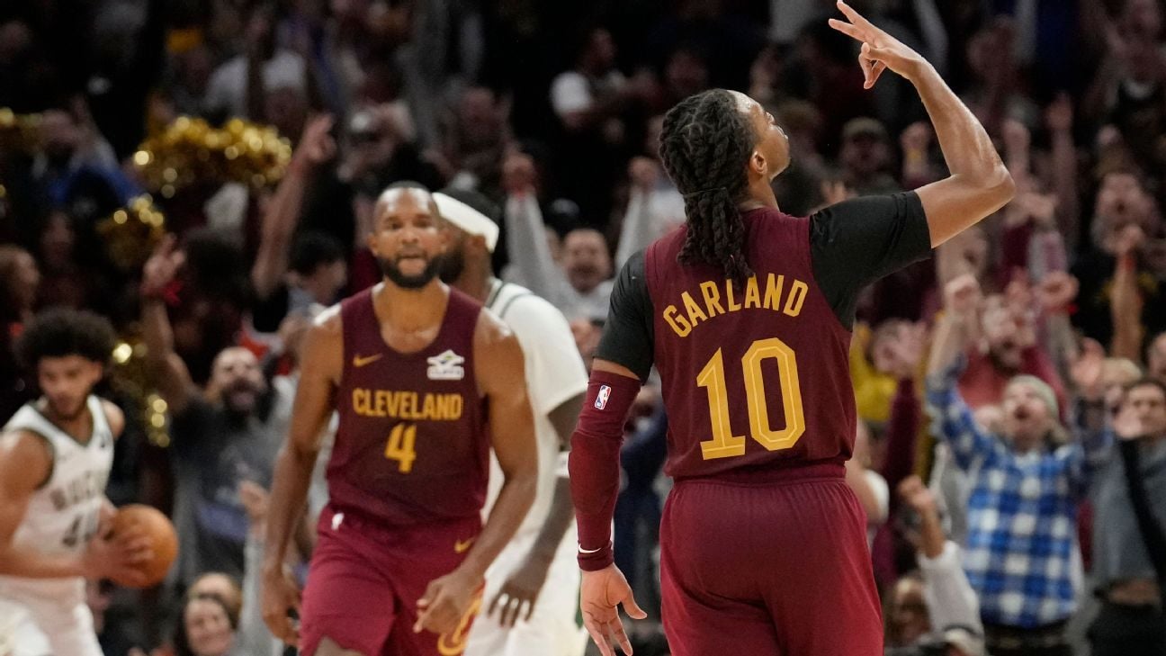 Cavs, lone unbeaten in East, reach 8-0 vs. Bucks