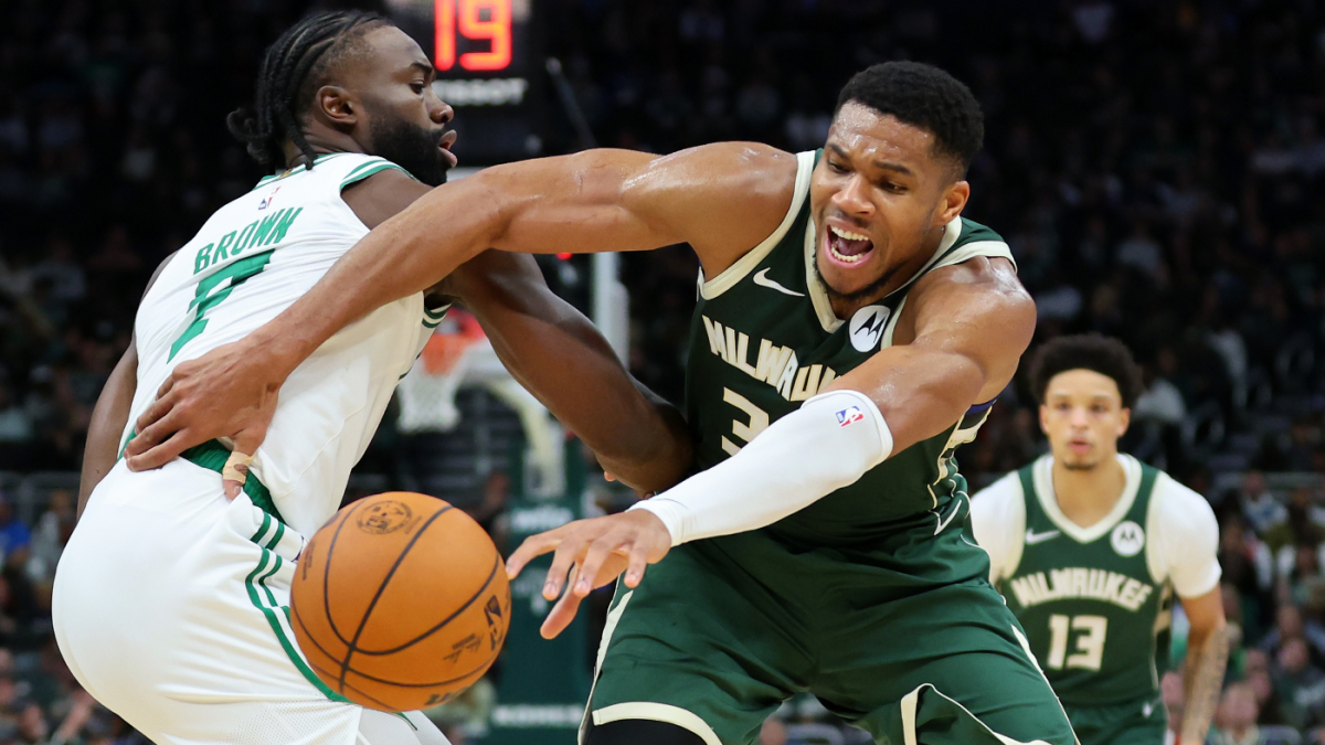  Celtics' Jaylen Brown calls Giannis Antetokounmpo 'a child' after Bucks star elbows him, fakes handshake 