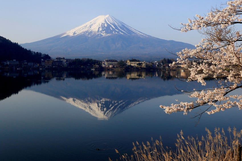 China-made tram may transport hikers to Mount Fuji, source says