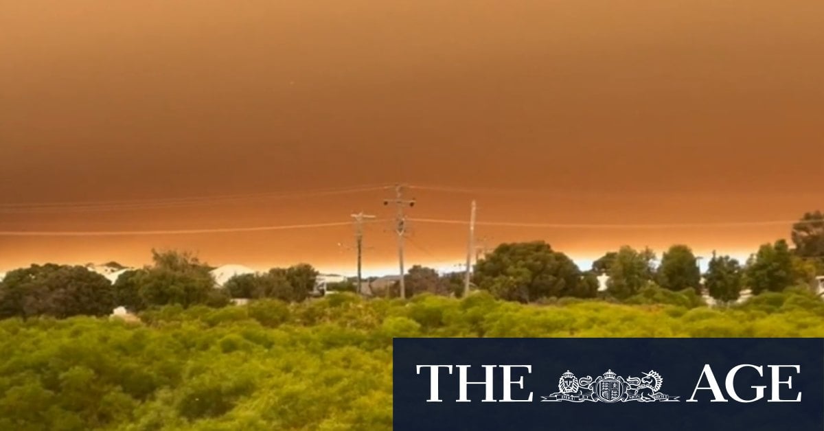 Communities on edge as emergency blaze burns north of Perth