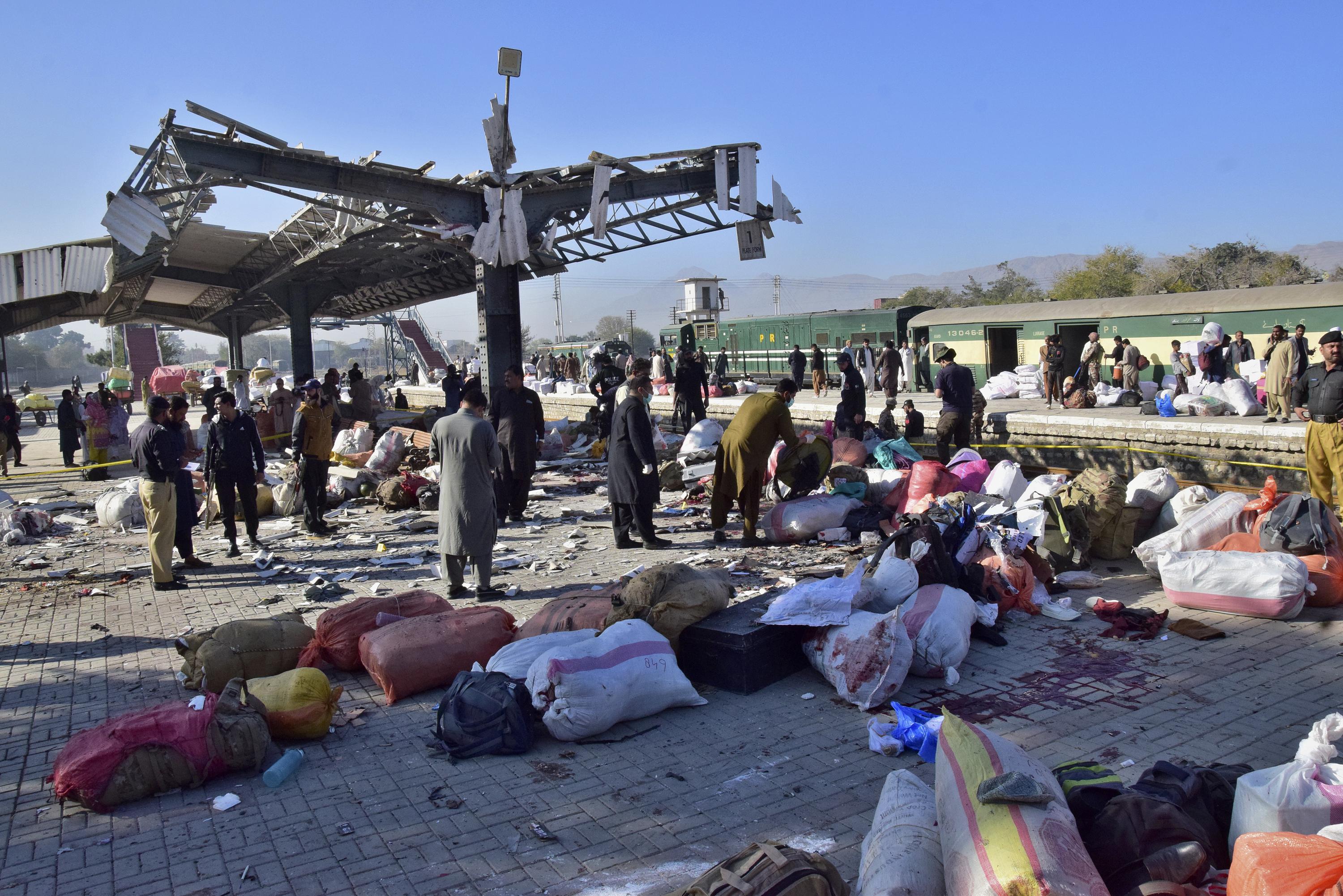 Death toll rises to 20 in a powerful bombing at a Quetta rail station in southwestern Pakistan