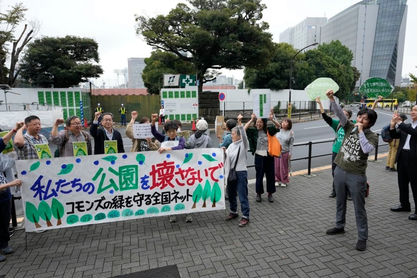 Developers begin cutting trees in Tokyo park that environmentalists want to protect