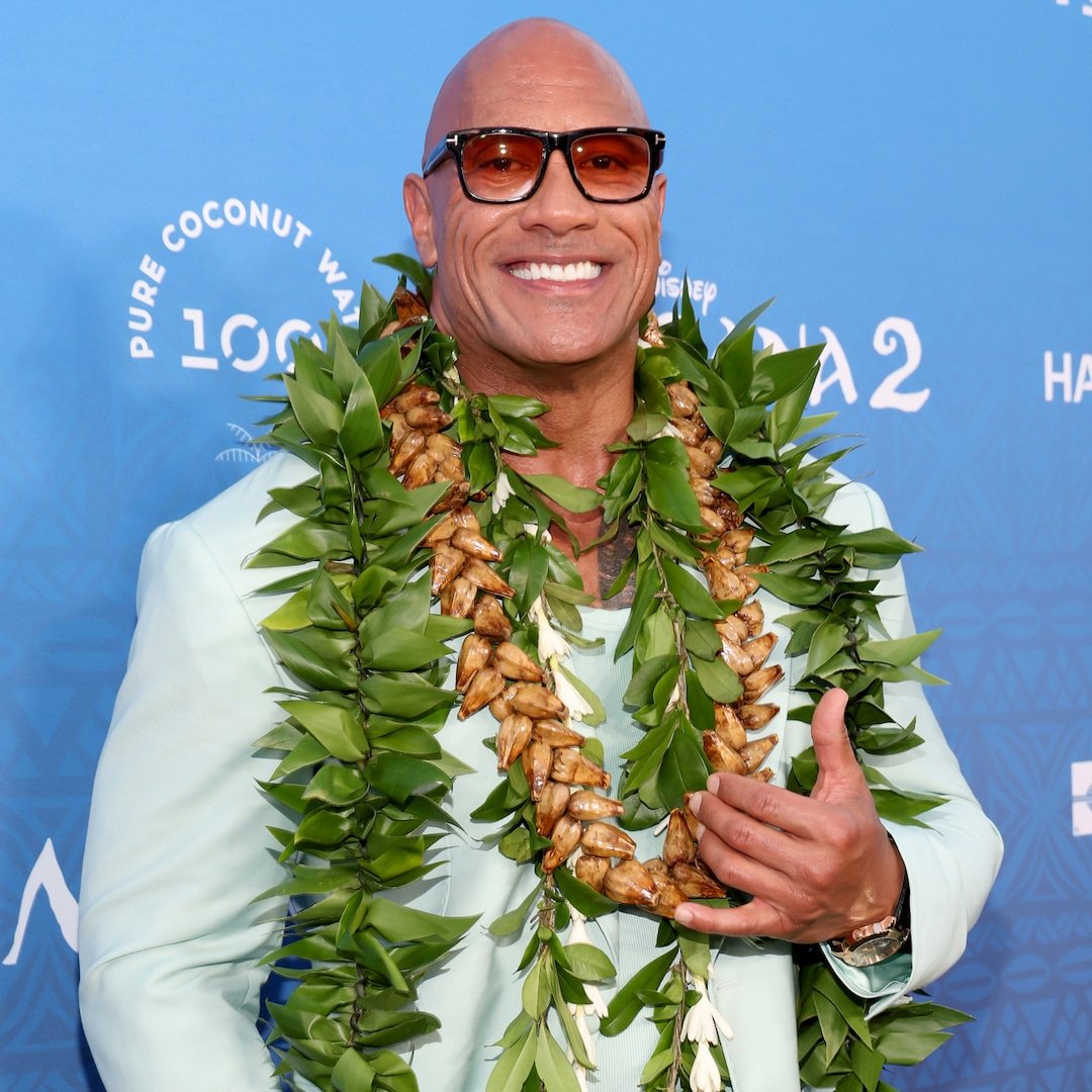  Dwayne Johnson Admits to Wearing Bodysuit to Film Live-Action Moana 