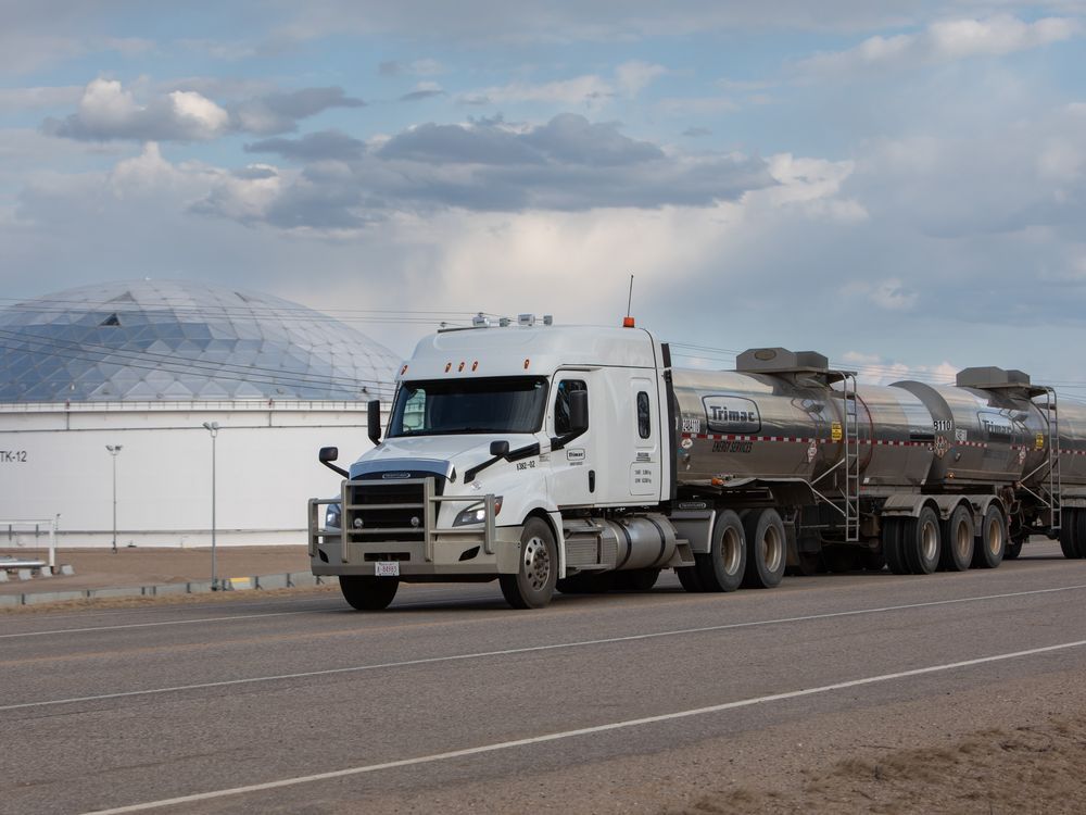 Enbridge in talks about Mainline pipeline expansion as Canadian oil output grows