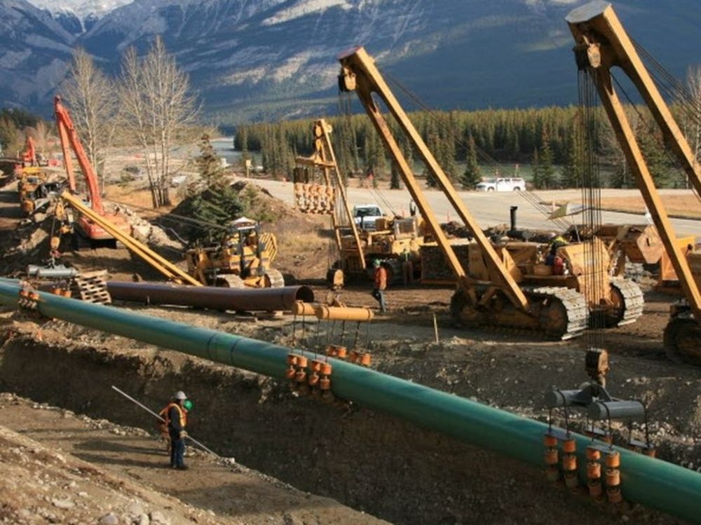 Federal government faces potential loss if Trans Mountain pipeline sold: PBO