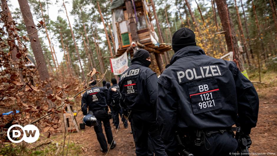 Germany: Police remove Tesla protesters from forest camp