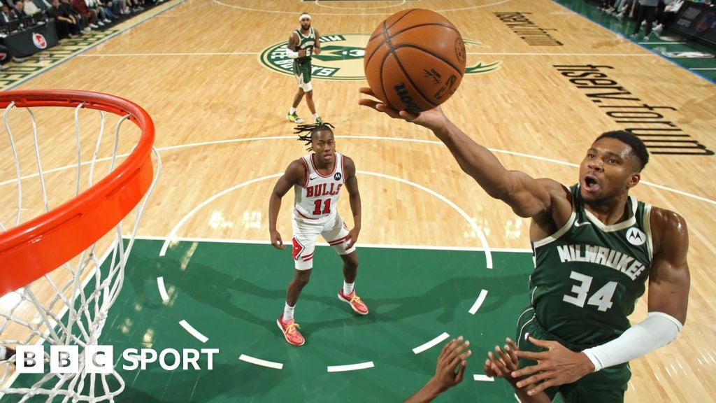 Giannis Antetokounmpo scores 41 points as Milwaukee Bucks beat Chicago Bulls