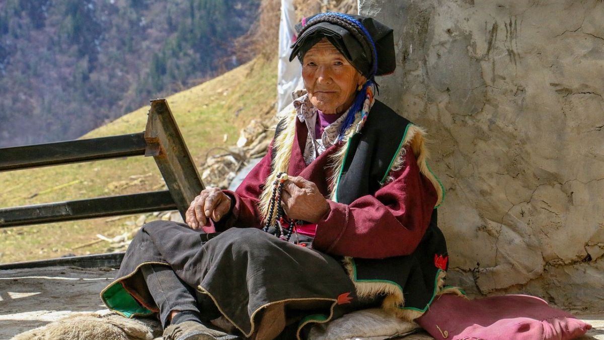 Here's How Tibetan Women's Adapts to Thin Air in Extreme High Altitudes