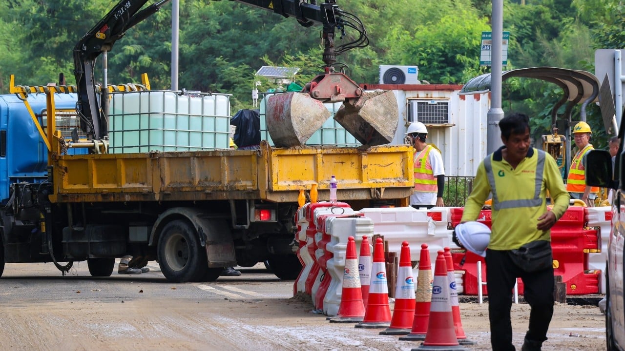 Hong Kong authorities say sorry to Tung Chung residents after 12-hour water outage