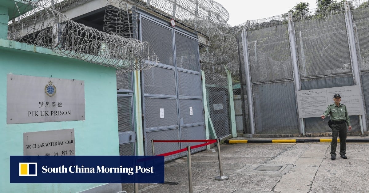 Hong Kong prison officer attacked by 3 men with knives after leaving work