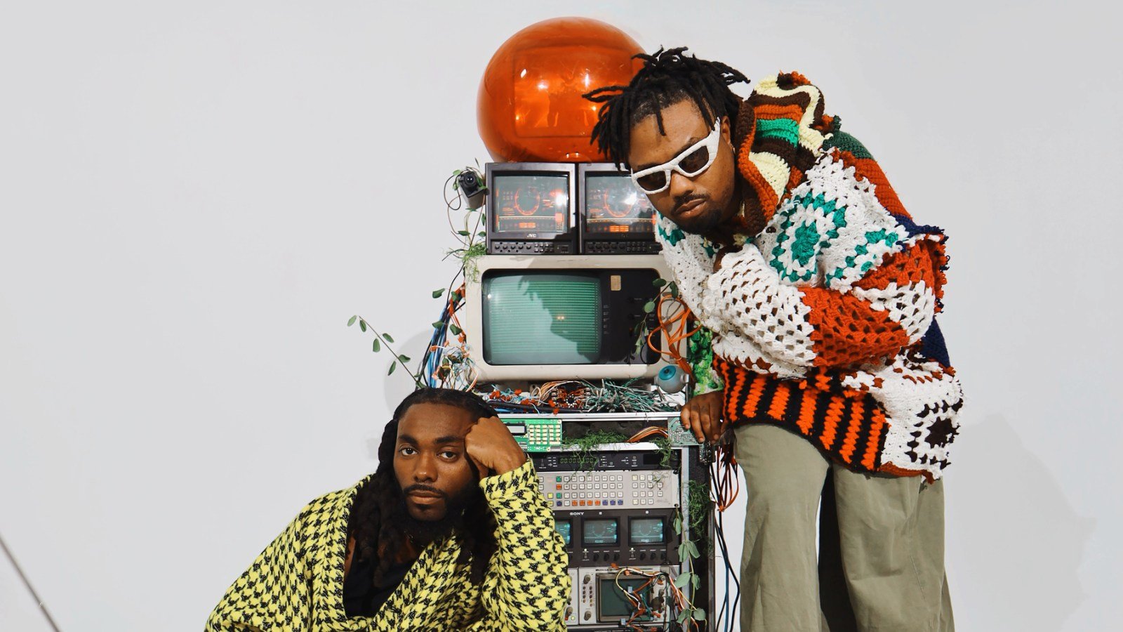 How Earthgang Fought the Algorithm and Won