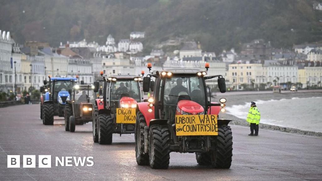 Inheritance tax: Big farmers protest as Starmer defends Budget