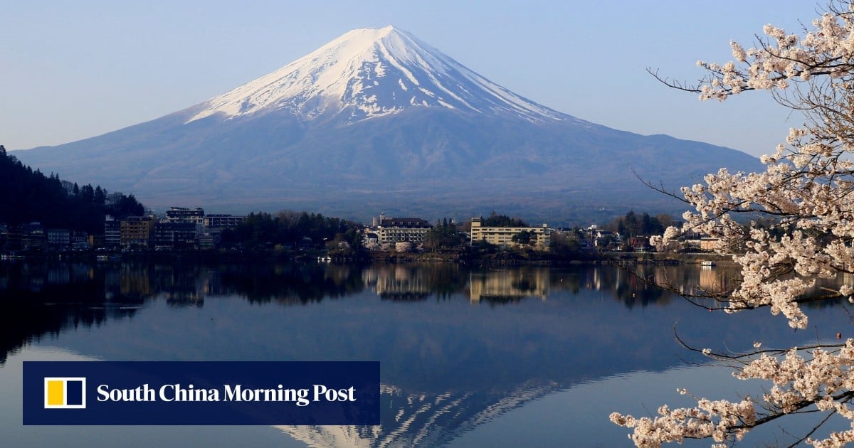 Japan eyes Chinese tram for Mount Fuji, as environmental concerns derail original trolley plan