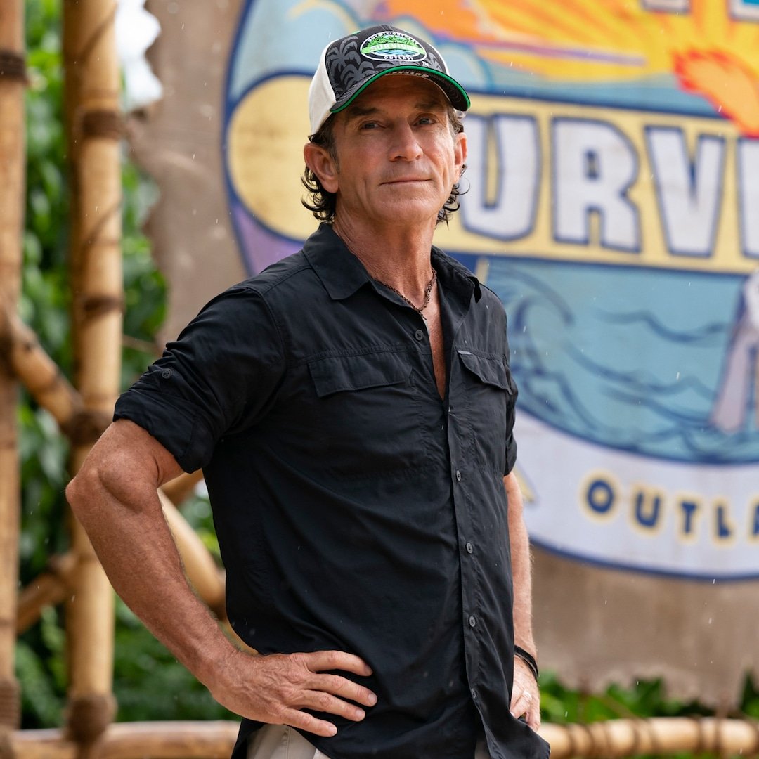  Jeff Probst Says He'll Risk "Parasites" Eating Survivor Food 