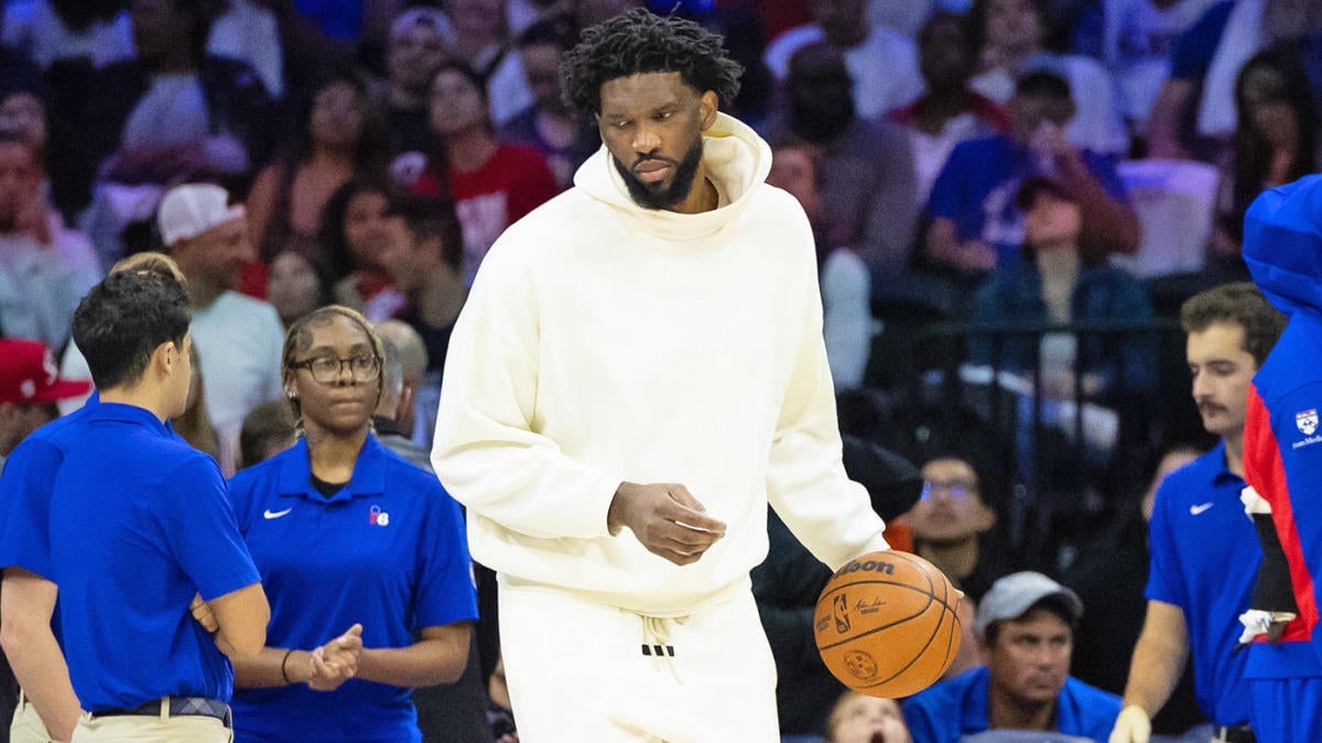  Joel Embiid injury: Sixers star (knee) out Saturday vs. Grizzlies, despite being full participant at practice 