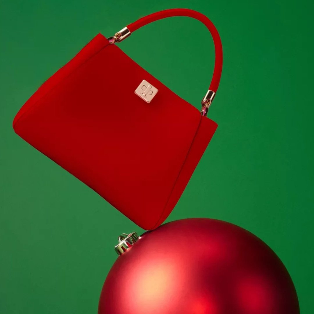  Kate Spade Outlet Black Friday Sale: $56 Bags, $26 Wristlets & More 